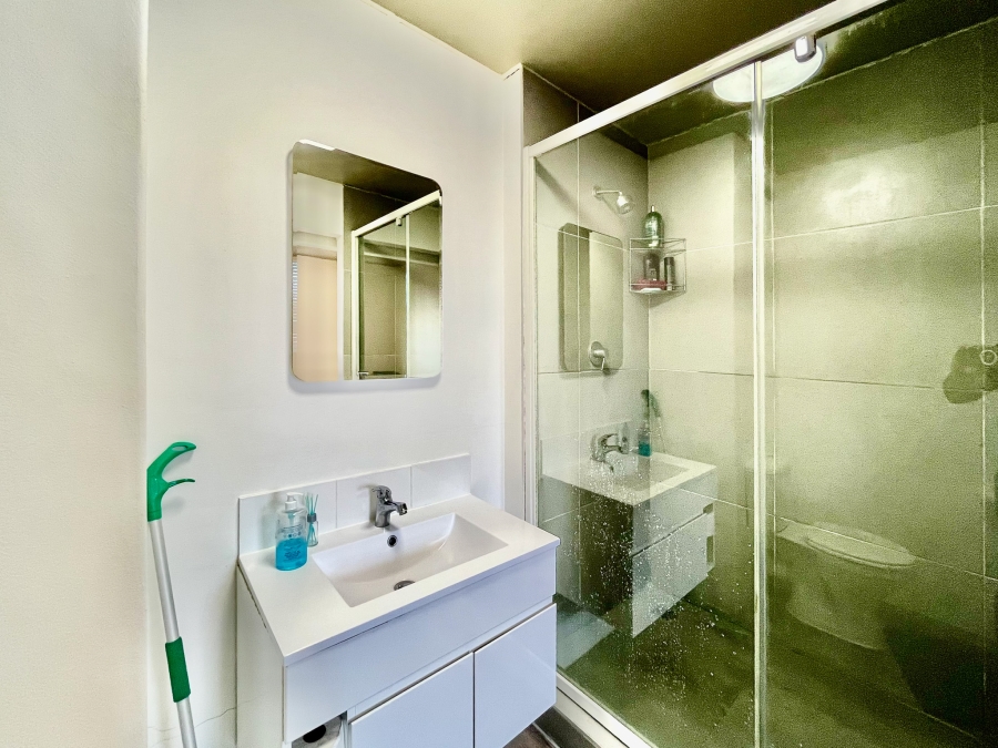 2 Bedroom Property for Sale in Observatory Western Cape